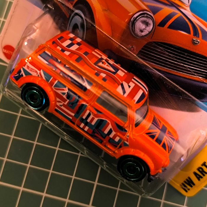 '67 Austin Mini Van Hot Wheels 2025 r 169/250 JBB00-N521 nr1594