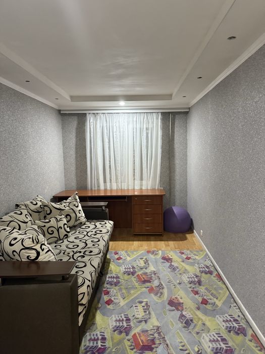 Продам 4-х кімн газ АО Черемушки