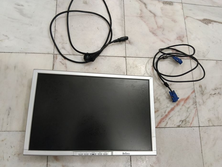 Monitor LCD Belnea 19 Polegadas Widescreen (Modelo 1925 S1W / BT10003) - Para Peças