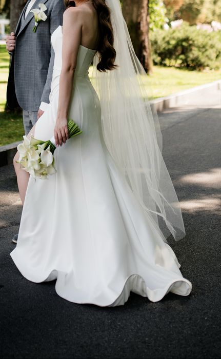 Корсетна весільна сукня+фата