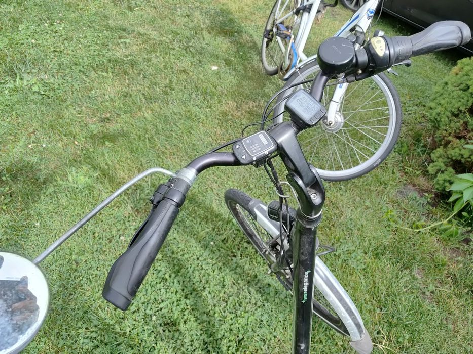 Rower elektryczny  Giant  28 cali