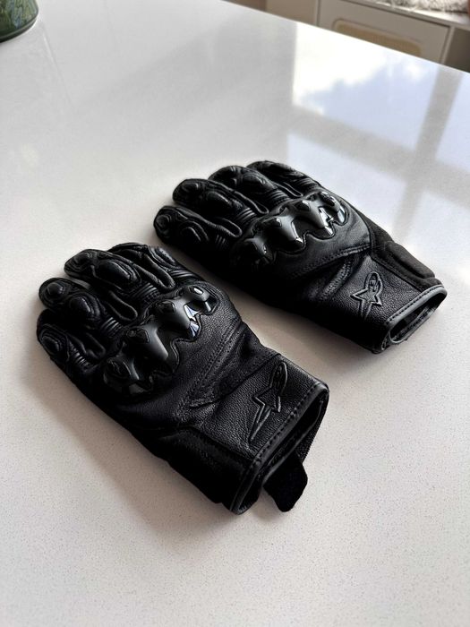 Luvas Alpinestars Celer V3 Pretas com Proteções - Como novas