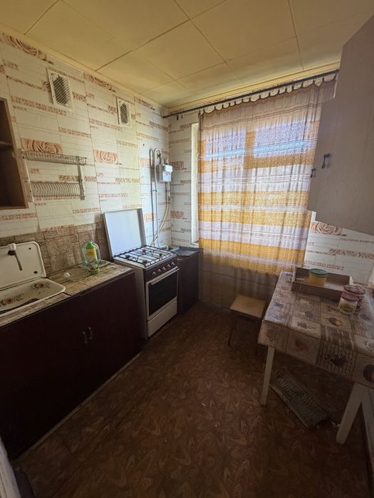 Продаж двокімнатної квартири в нагірній частині міста на зупинці «Водоканал» біля 5 ліцею.