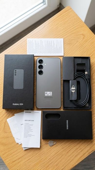 Samsung S24 - 8/128Гб, 6.2" / 2 фізичні СІМ + еСІМ, Глобал, офіційний!