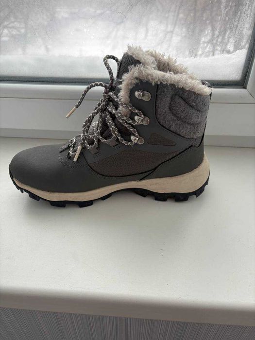 Жіночі черевики зимові