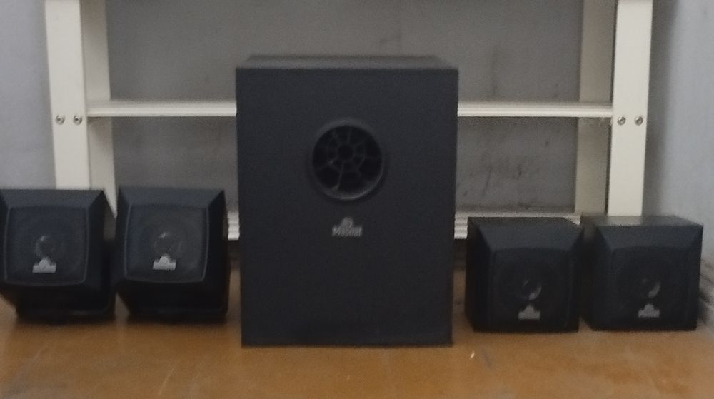 Subwoofer Magnat + klumny