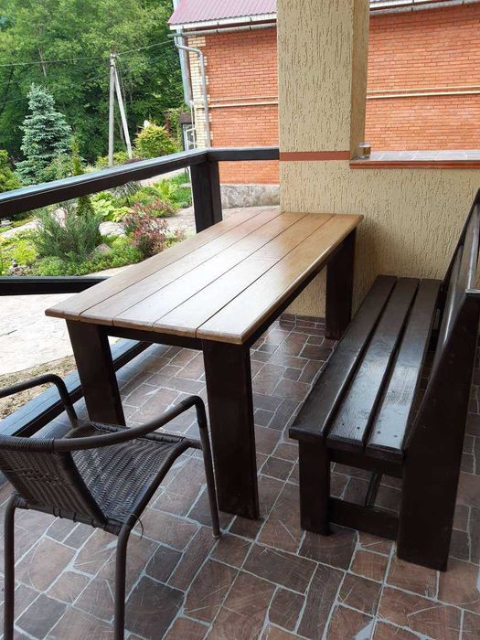 Здається 2-х поверховий будиночок у Синяку