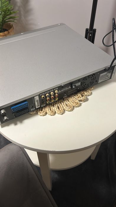 Nagrywarka DVD  z HDD universum