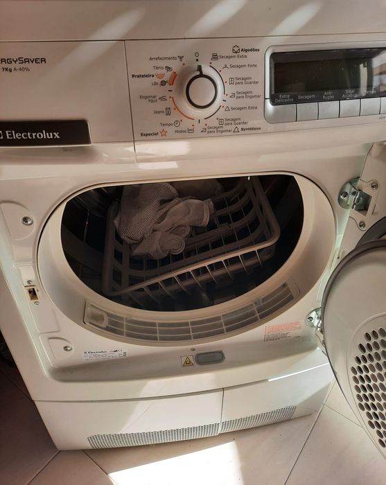 Máquina de Secar Roupa Electrolux 7kg