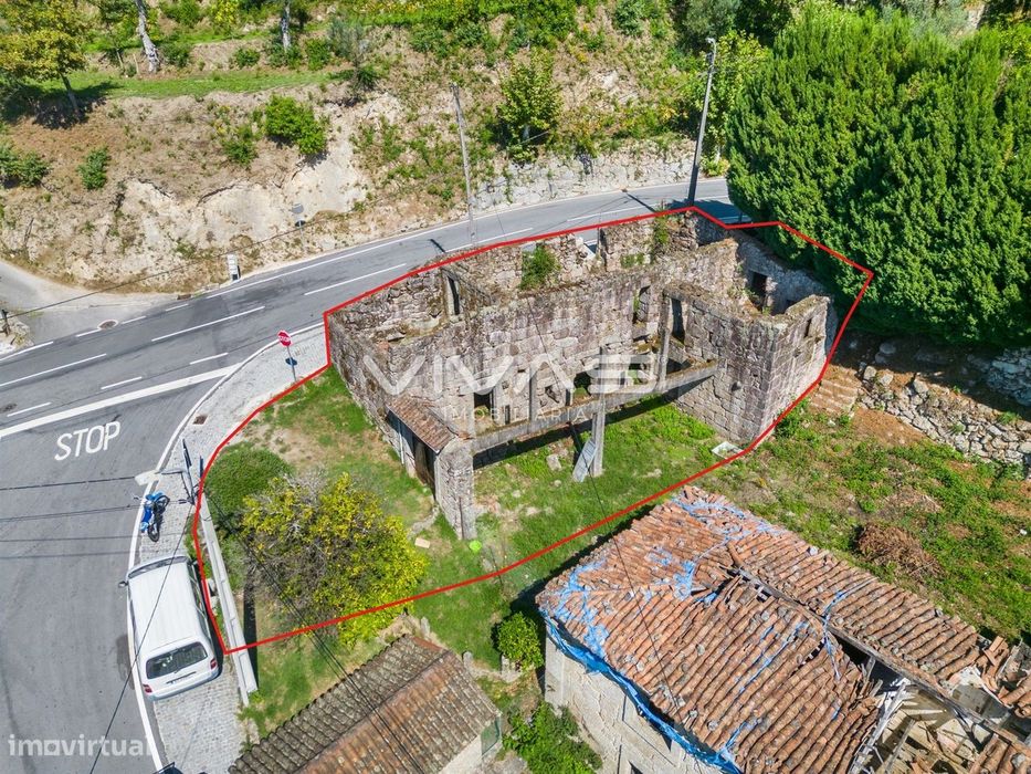Moradia para Restaurar T0 Venda em Chorense e Monte,Terras de Bouro