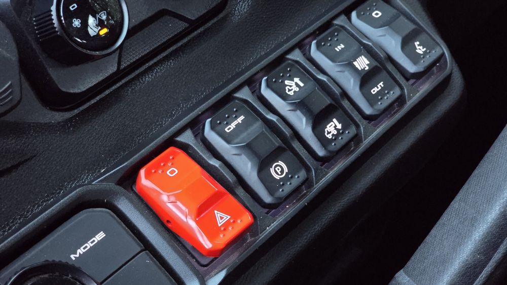 CFMOTO U10 PRO HIGHLAND XL 6 місць кондиціонер, пічка, наві, кожа, ауд