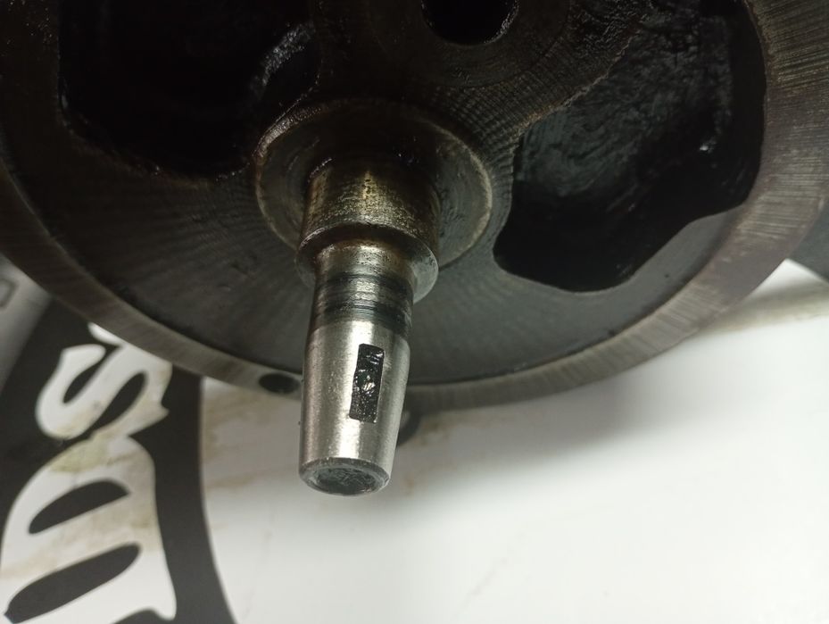 Wał korbowy iż 350 po regeneracji