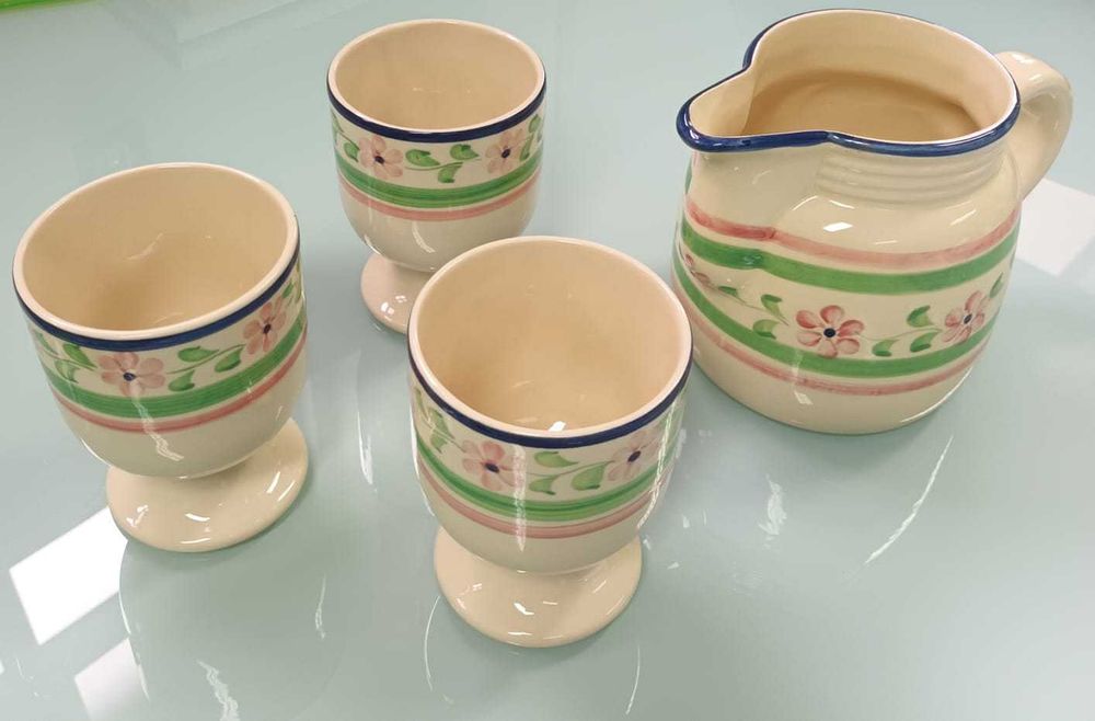 Conjunto de Jarro e 5 Copos em Cerâmica Vintage Pintado á MaoPintado á