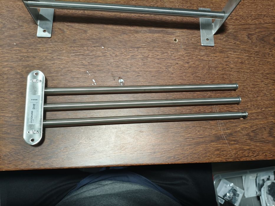 Toalheiro brogrund IKEA