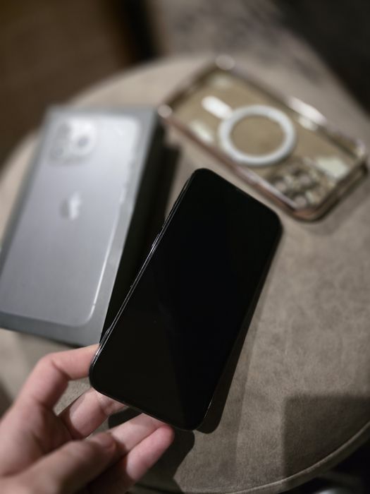 Iphone айфон 13pro 256gb