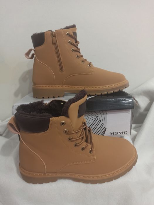 28 CM 43 Buty botki kozaki trapery camel beżowe minimalizm, na zamek ocieplane