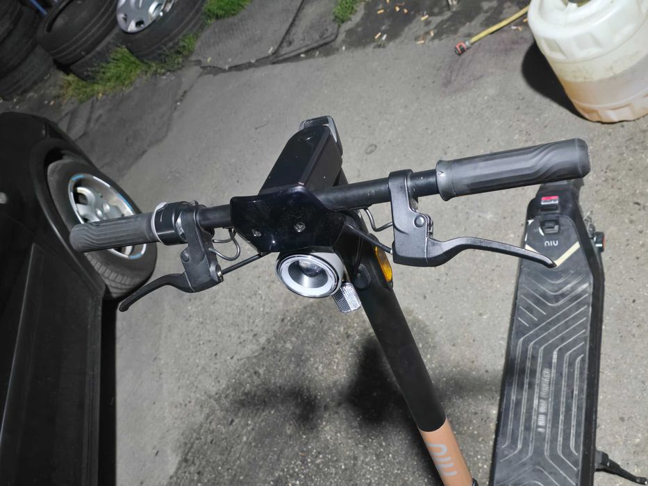 Електросамокат NIU KICK SCOOTER KQi3 Pro