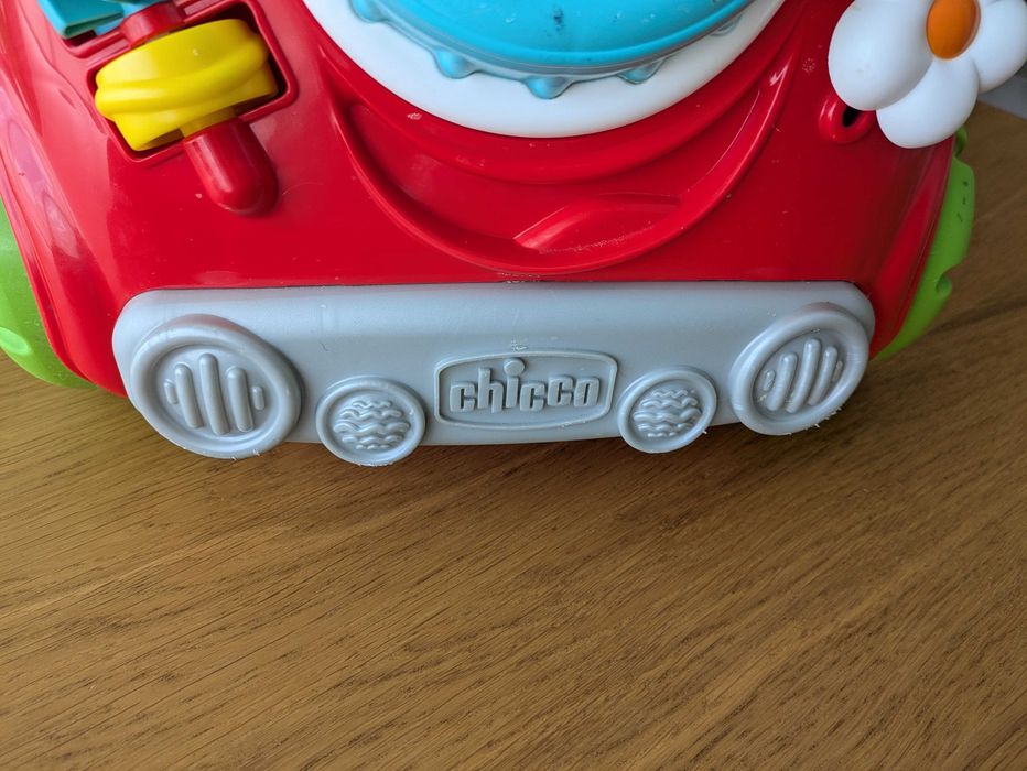 Chicco Happy Hippy 2 em 1 - primeiros passos e centro de atividades