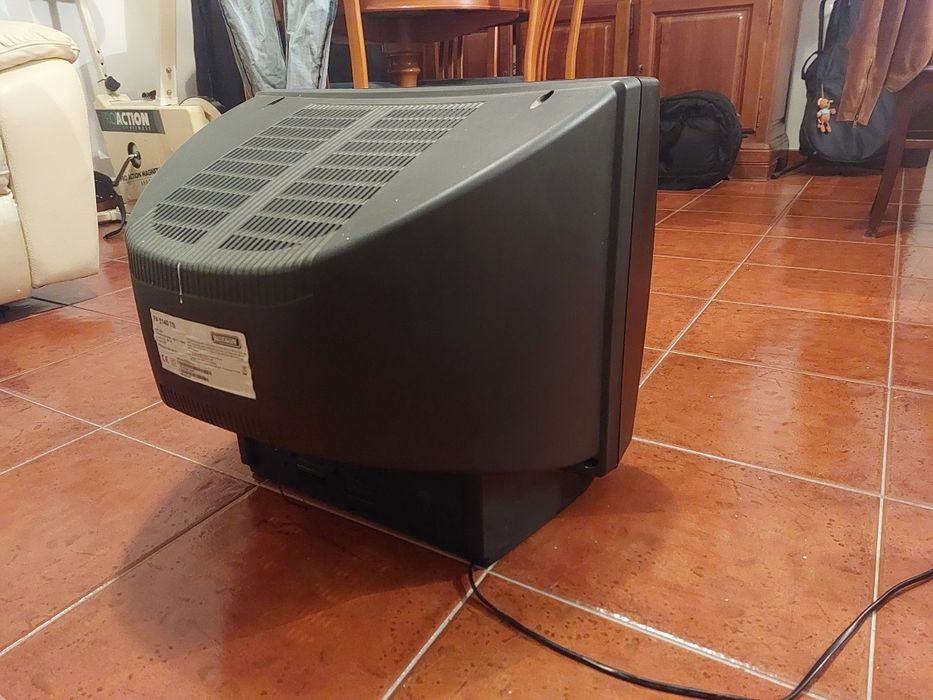 Watson Box Television64552548798594124