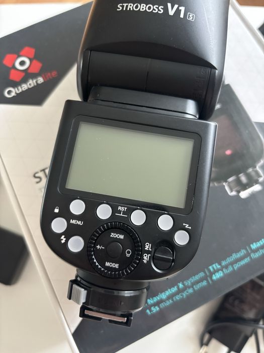 Lampa błyskowa Stroboss v1/Godox Sony + 2 akumulatory