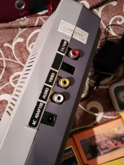 Продам игровую приставку денди.