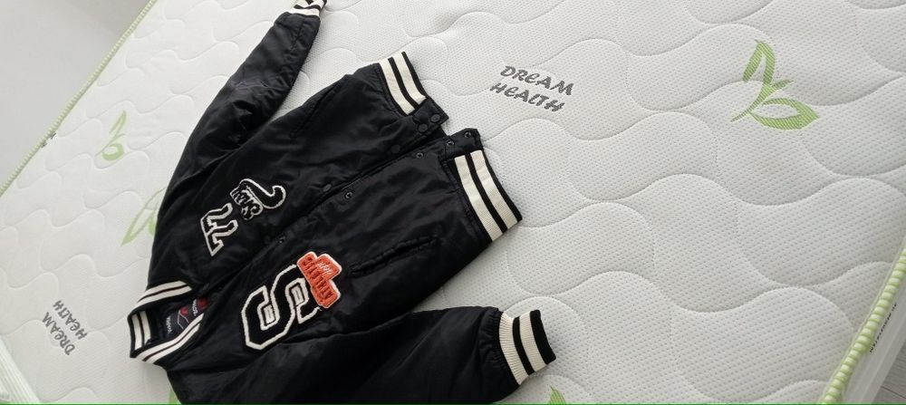 Продам куртку для хлопчика