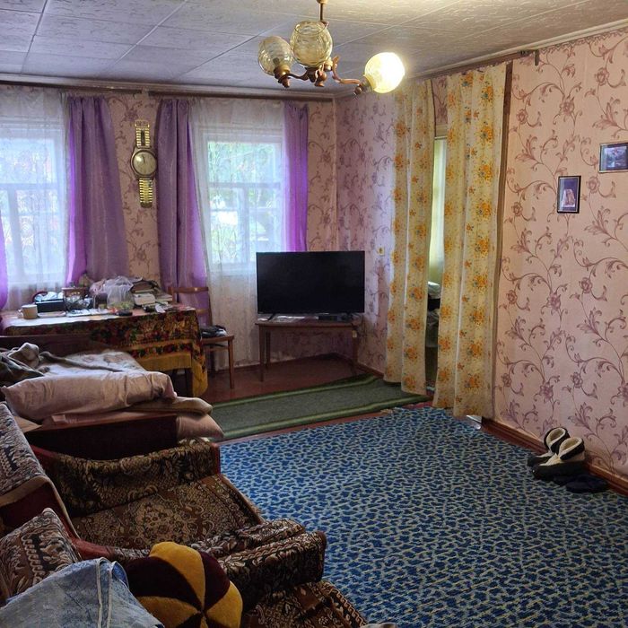 Розкіш Тиші: На Продаж Виставлено Заміський Будинок