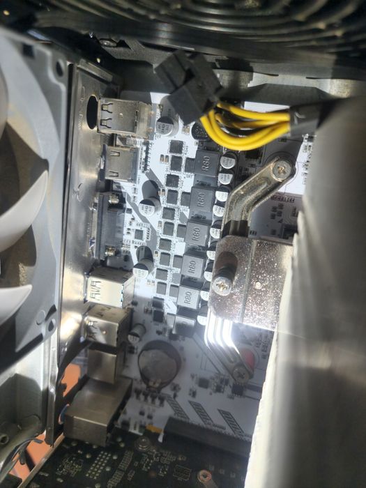 Материнская плата machinist B450M-A