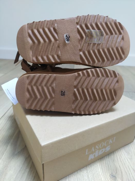 Nowe skórzane buty "Emu" rozm. 28