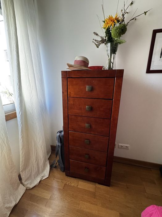 Camiseiro em cerejeira