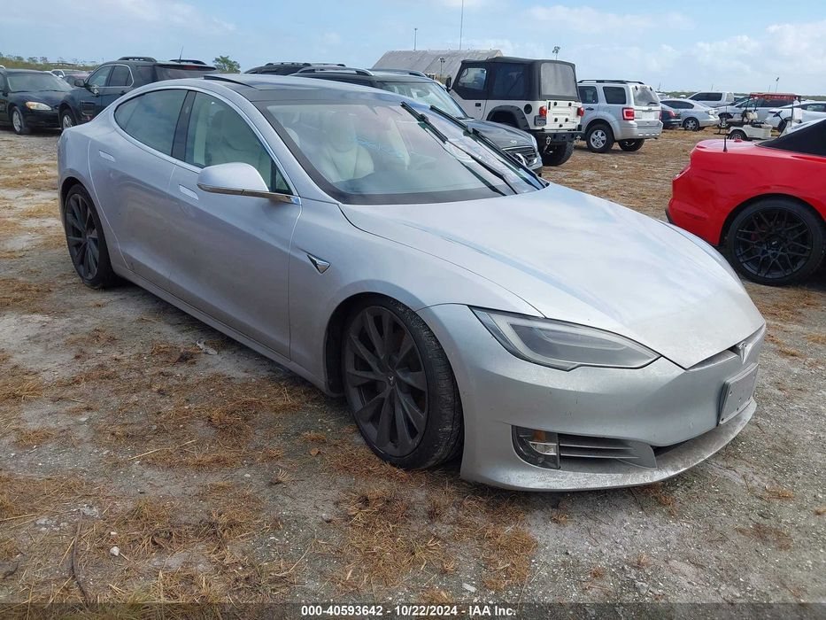 Продам підсилювачі бампера, буфер на Tesla Model Y Tesla Model s 2016+