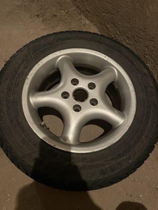 Продам резину 195/70/R15 та титанові диски(ціна за комплект)