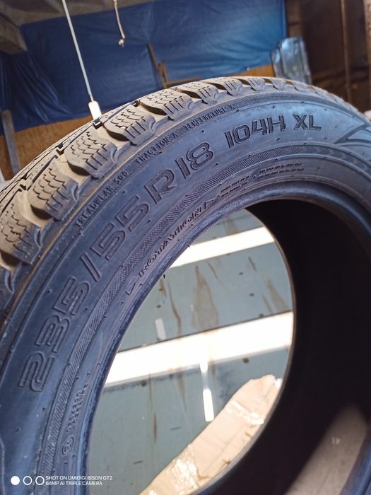 Зимові шини 235/55r18
