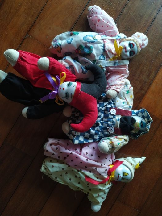 Coleção de 10 palhaços de porcelana