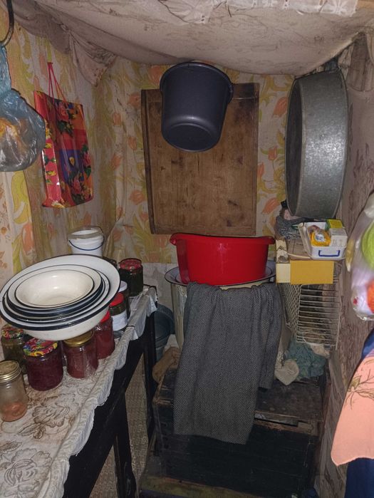 НЕВЕЛИКИЙ 54 кв.м., КОМПАКТНИЙ будинок у житловому стані, тиха вулиця