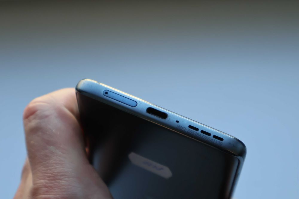 Motorola Edge 2022 XT2205-1  6.6", 50MP, 128Gb, 8GB RAM, 5000mAh