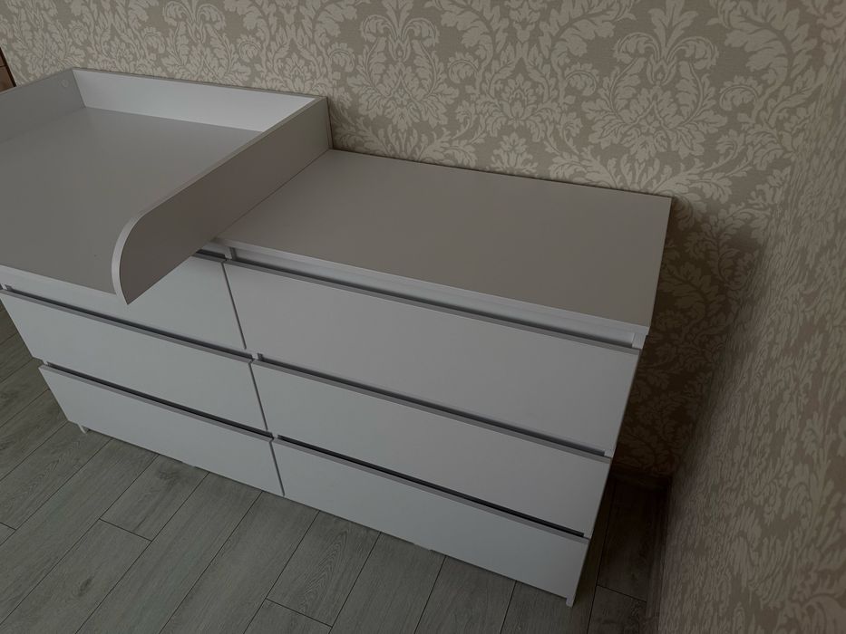 Комод з пеленальним столиком (столик знімається)