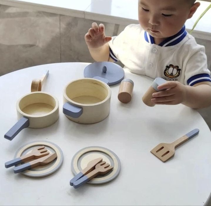 Дерев’яний ігровий набір кухонного посуду для дітей