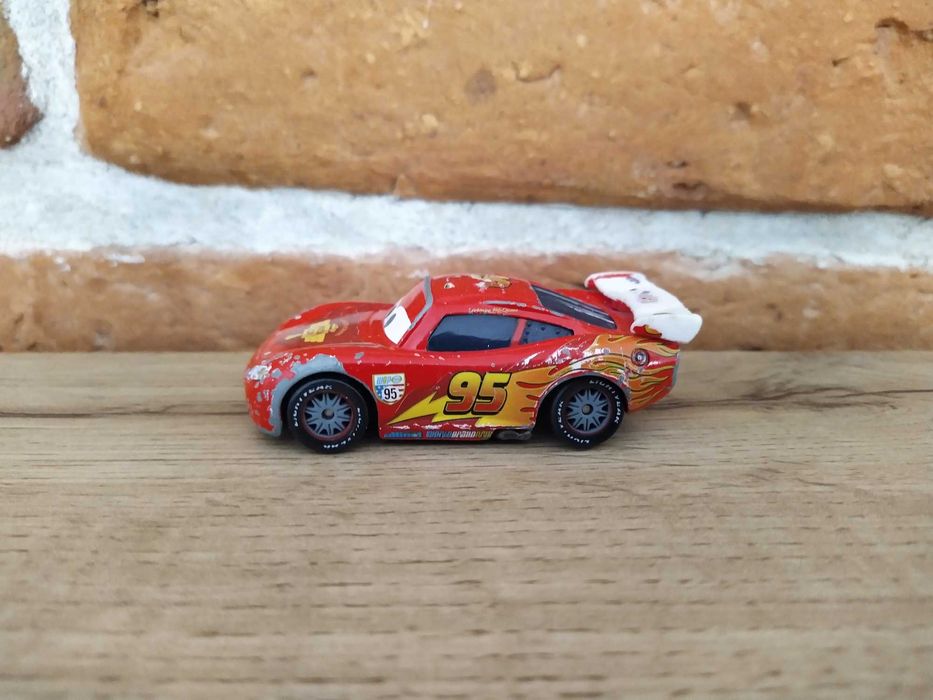 Auta Cars - Zygzak Piston Cup - Disney/Pixar