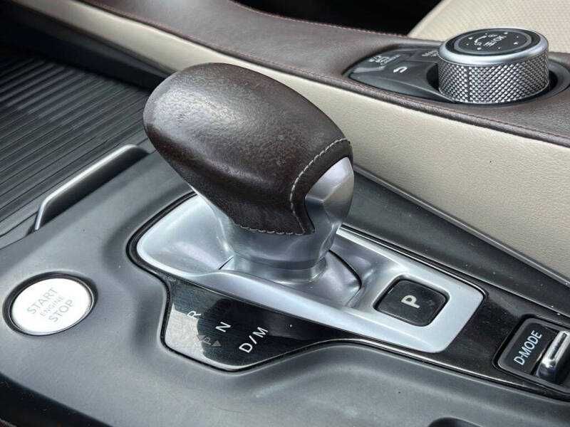 Infiniti QX50 Essential 2019