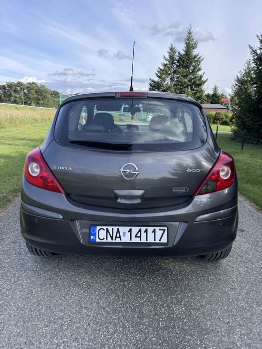 Opel Corsa D 1.2 b/g