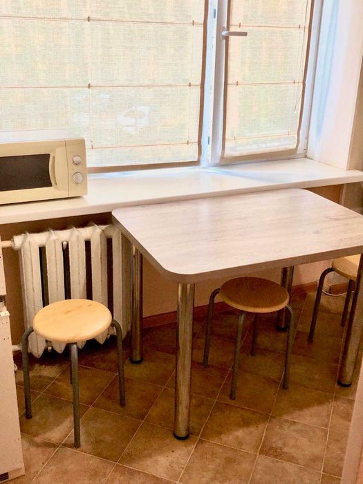 Однокомнатная. Метро Дружбы народов. Печерск.