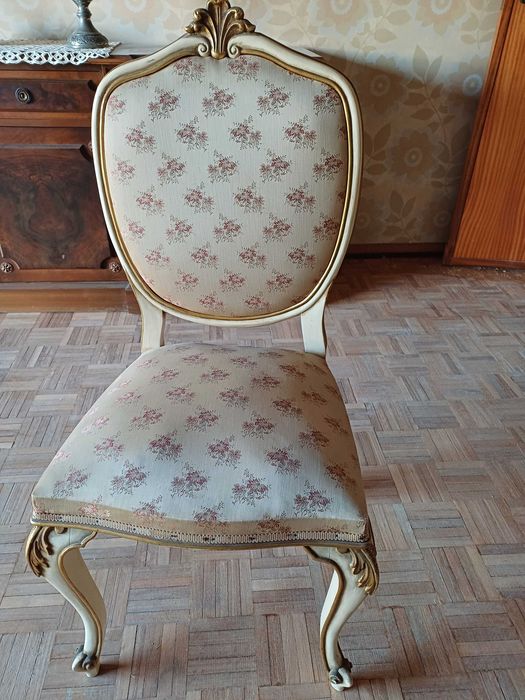 Cadeira estilo romântico vintage