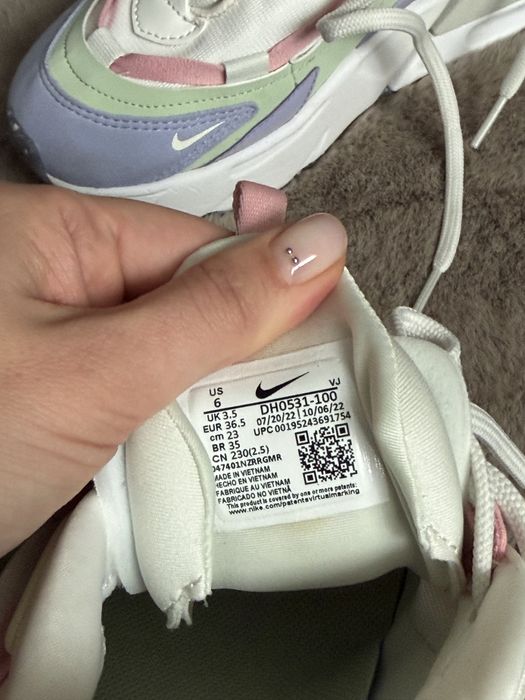 Кросівки Nike Air Max Furyosa, розмір 36