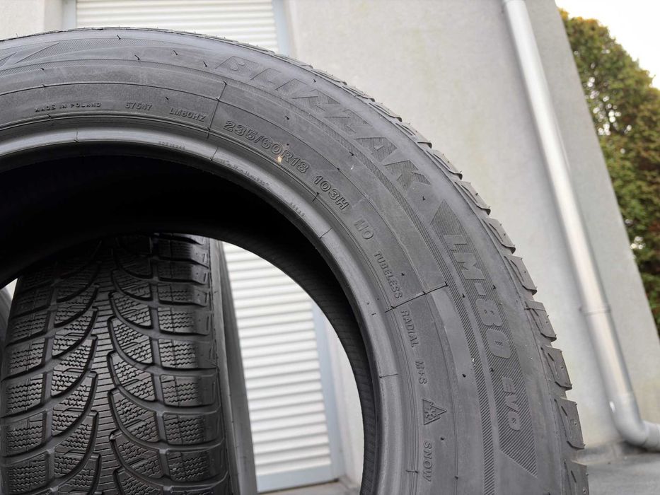 4szt zimowe 235/60R18 Bridgestone 7,8mm 2022r Poleasingowe Z9001 gwar