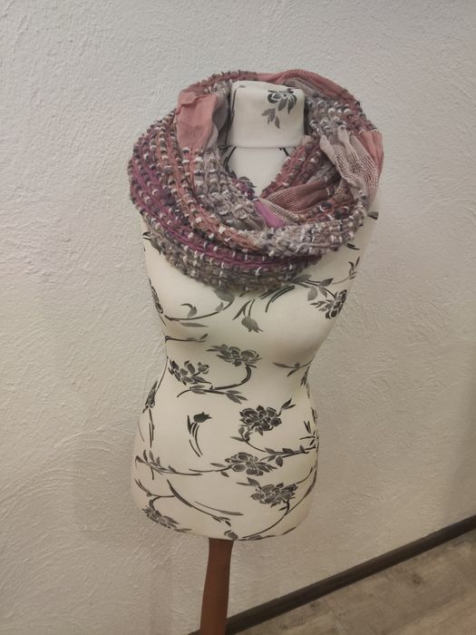 Super wygodny szal komin kolory różu