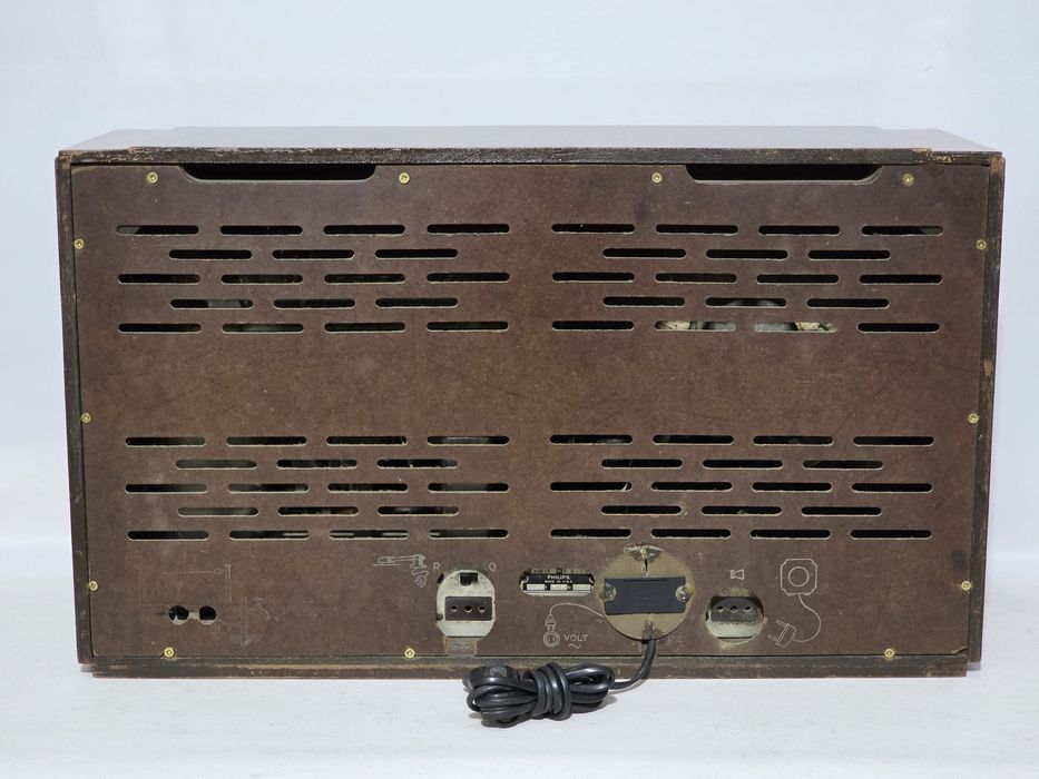 Rádio antigo reparado Philips
