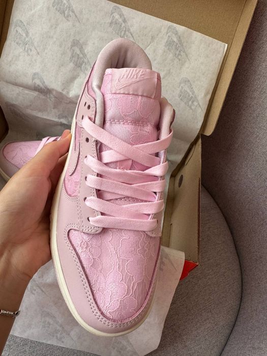 Nike SB Dunk Low Lace Pink Regal трендові жіночі кросівки найк сб данк рожеві
