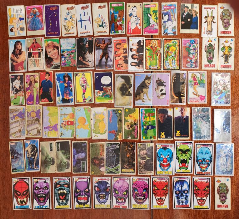 Продам наклейки,обертки от жвачки из 90х