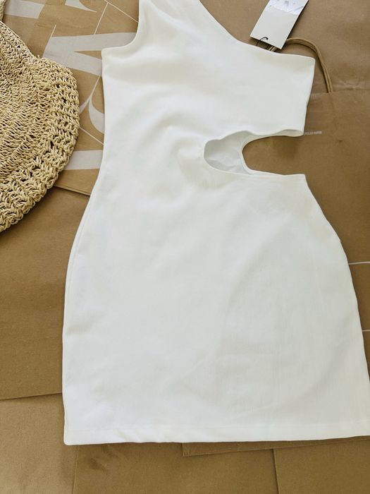 Zara sukienka mini biala asymetryczna r. M